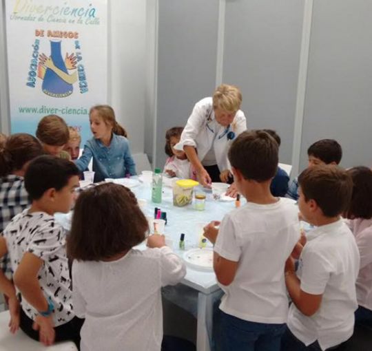 DIVERCIENCIA PONE EN MARCHA SUS TALLERES
