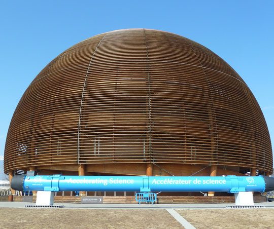 Beca CERN en Suiza