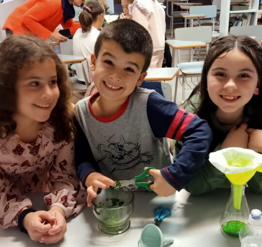 LOS VIERNES TOCA CIENCIA